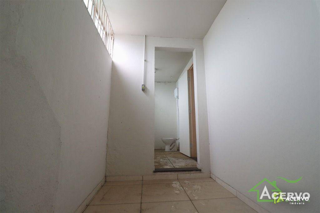 Depósito-Galpão-Armazém para alugar, 308m² - Foto 4