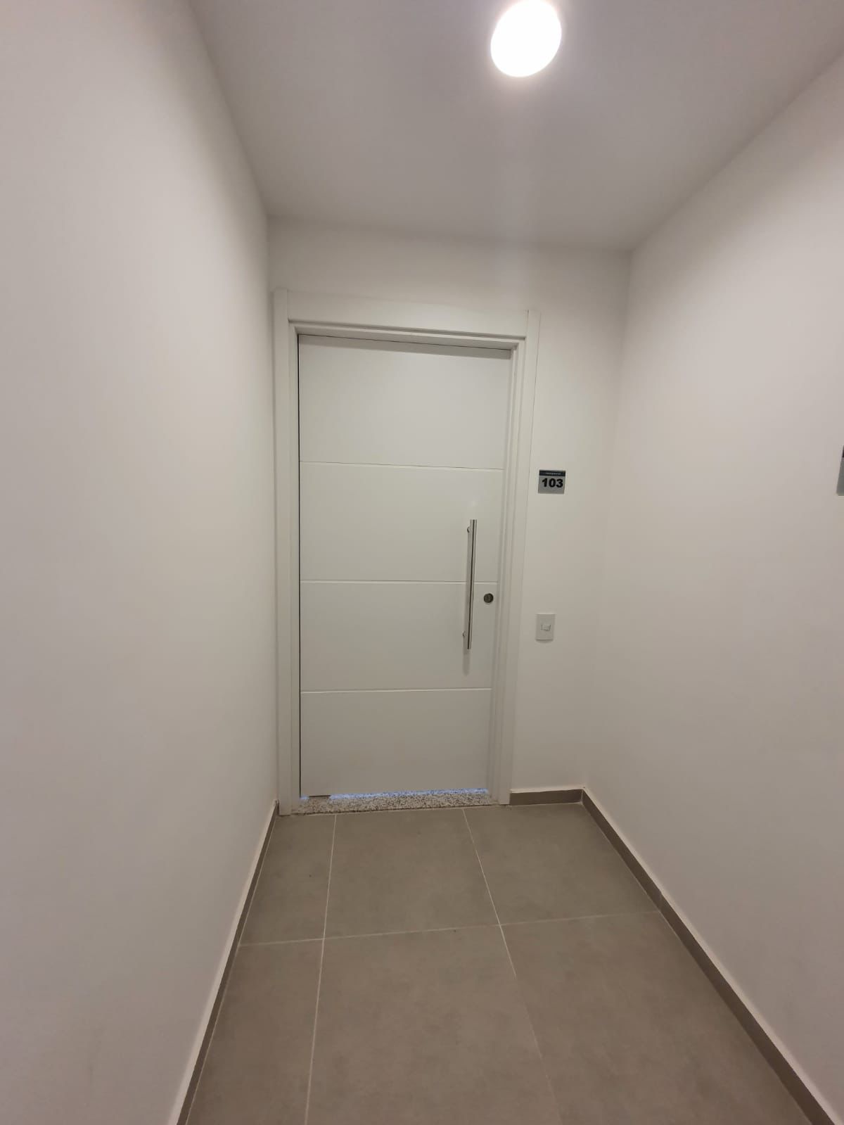 Apartamento à venda com 3 quartos, 105m² - Foto 3