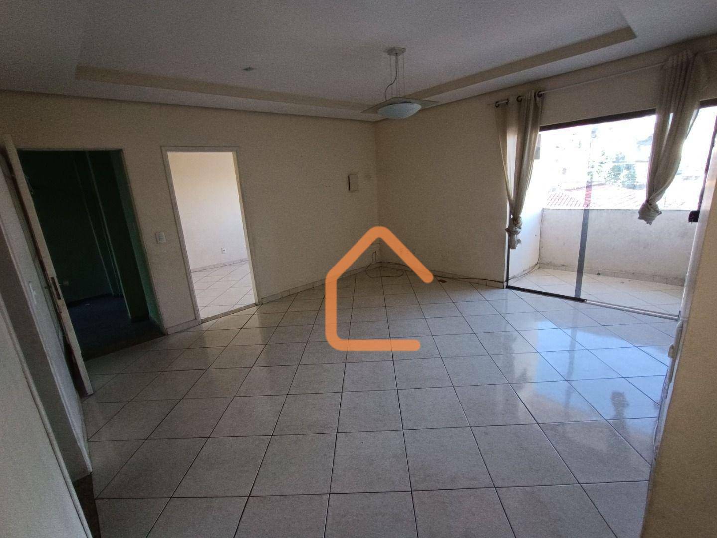 Apartamento para alugar com 3 quartos, 170m² - Foto 7