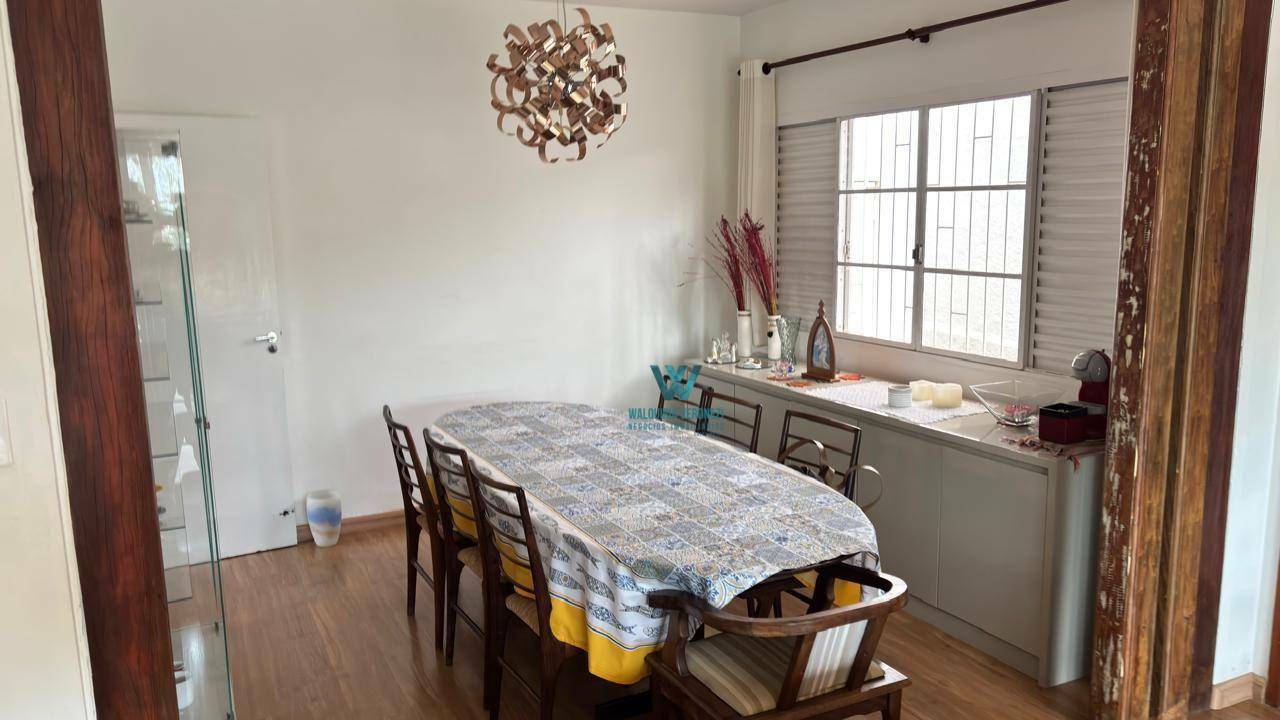 Casa à venda com 3 quartos, 173m² - Foto 2