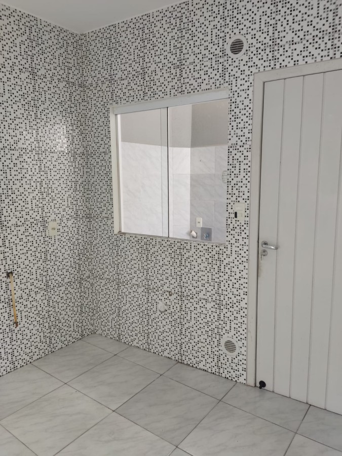 Casa à venda com 3 quartos, 50m² - Foto 5