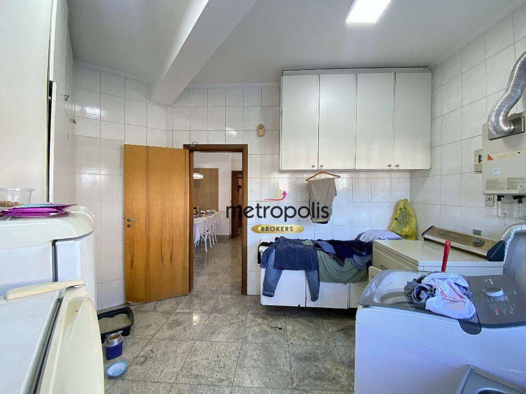 Sobrado à venda e aluguel com 4 quartos, 600m² - Foto 30