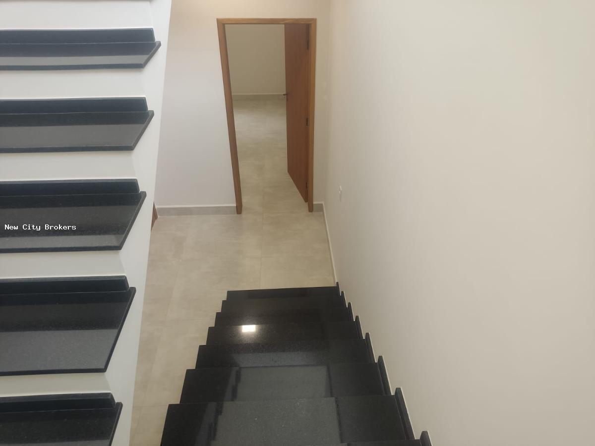 Sobrado à venda com 3 quartos, 300m² - Foto 22