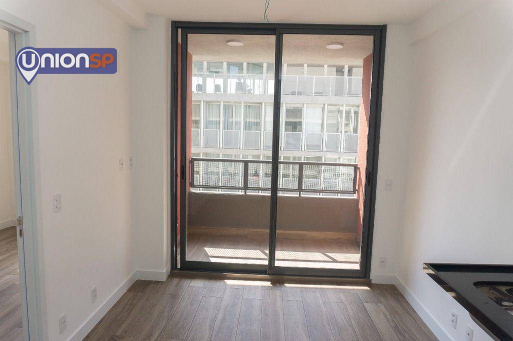 Apartamento à venda com 1 quarto, 33m² - Foto 2