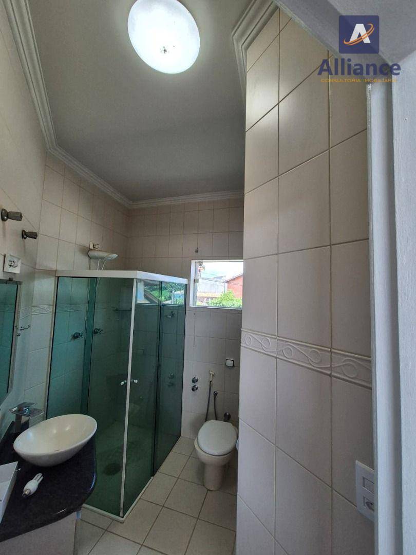 Casa de Condomínio à venda e aluguel com 3 quartos, 220m² - Foto 16