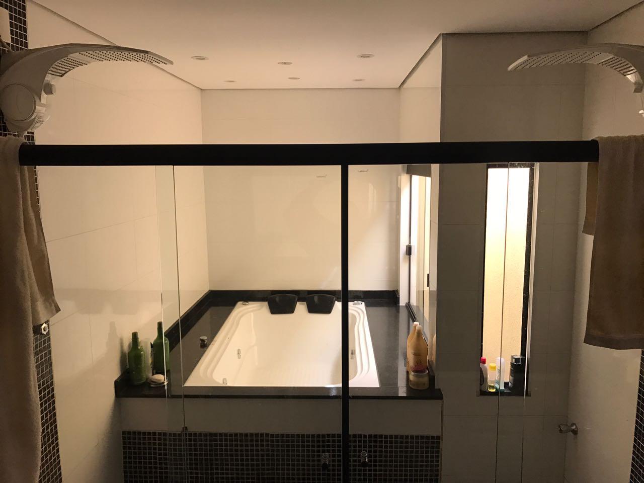 Casa à venda com 3 quartos, 160m² - Foto 1