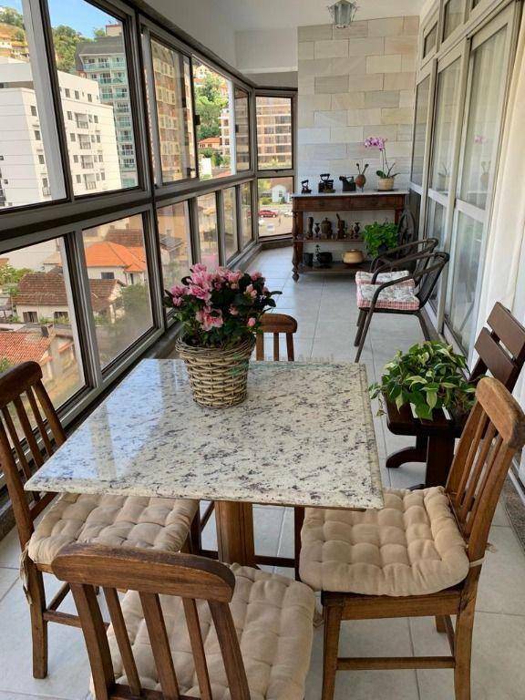 Apartamento à venda com 3 quartos, 230m² - Foto 4