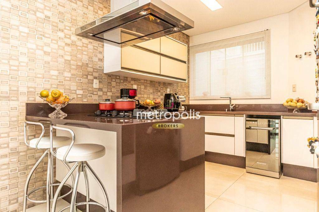 Sobrado à venda com 4 quartos, 354m² - Foto 19