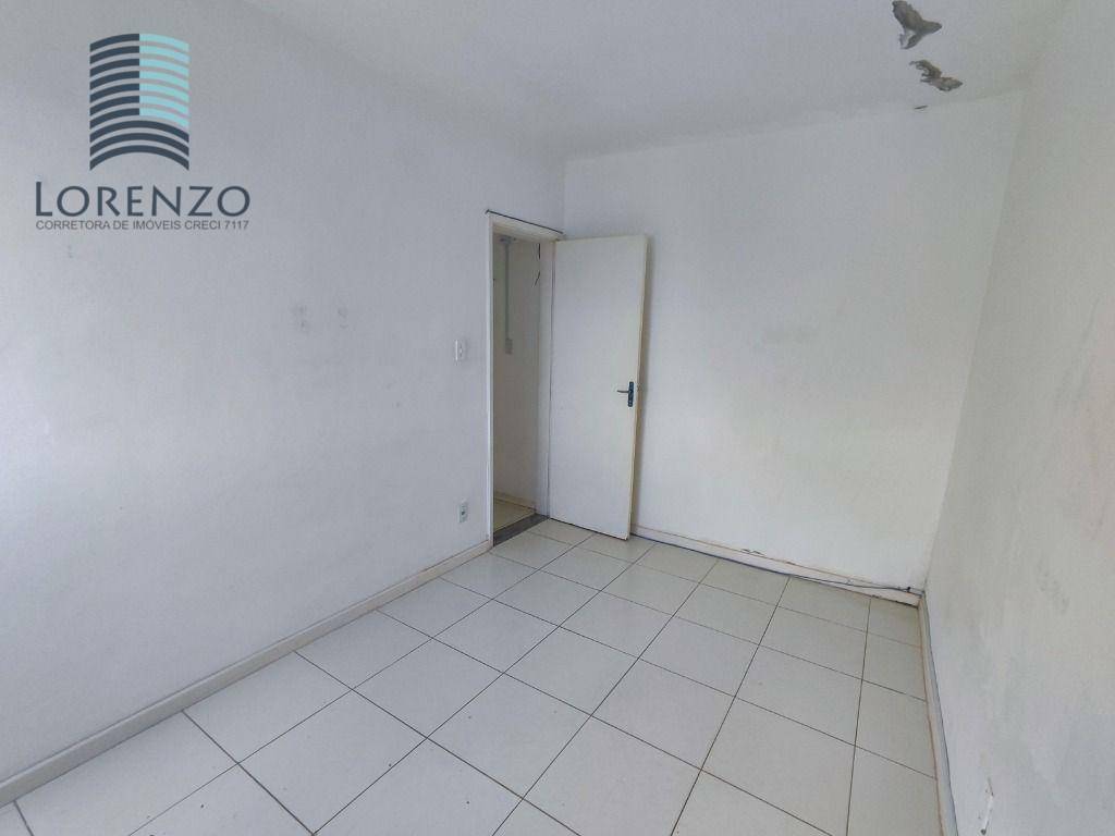 Apartamento à venda com 2 quartos, 70m² - Foto 15