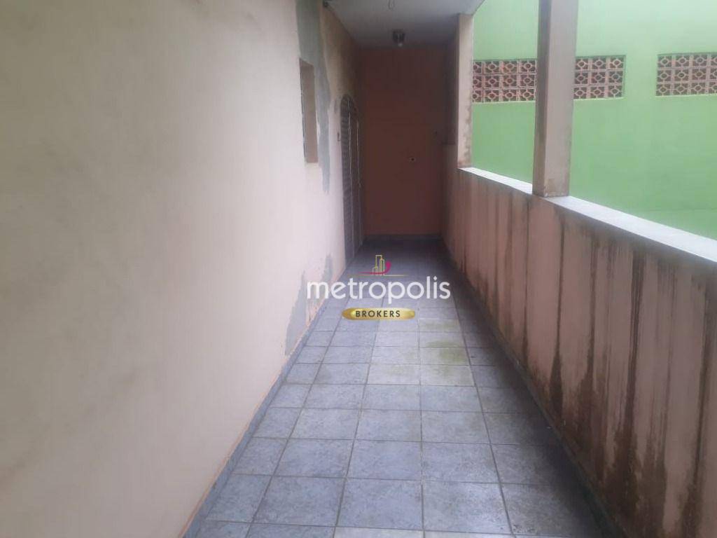 Sobrado à venda com 2 quartos, 194m² - Foto 4