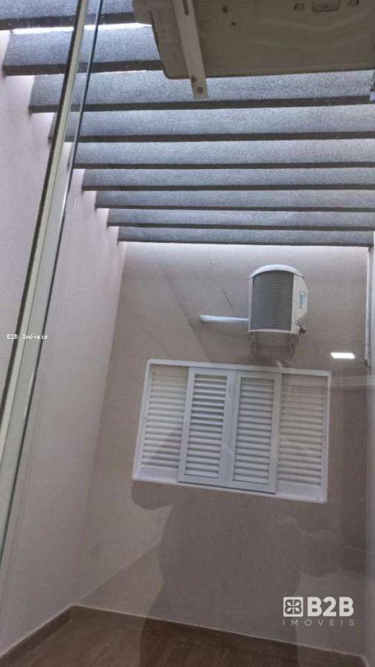 Casa à venda com 3 quartos, 250m² - Foto 44
