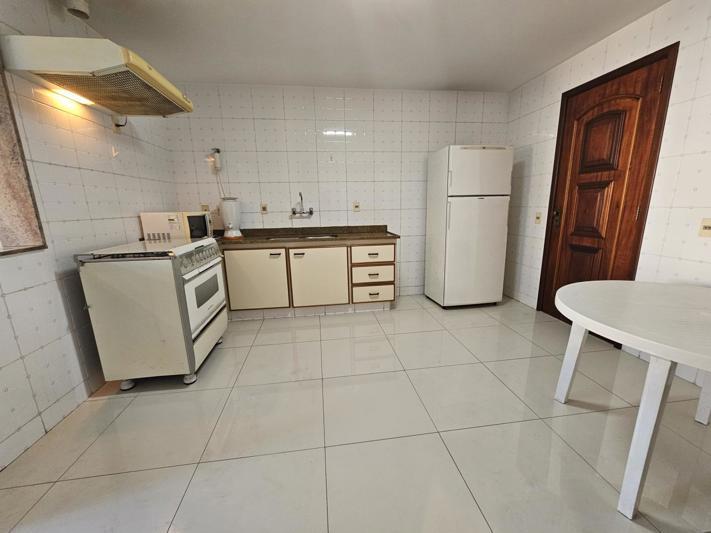 Apartamento à venda com 4 quartos, 144m² - Foto 22