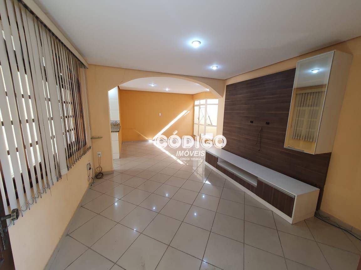 Casa à venda com 3 quartos, 252m² - Foto 2