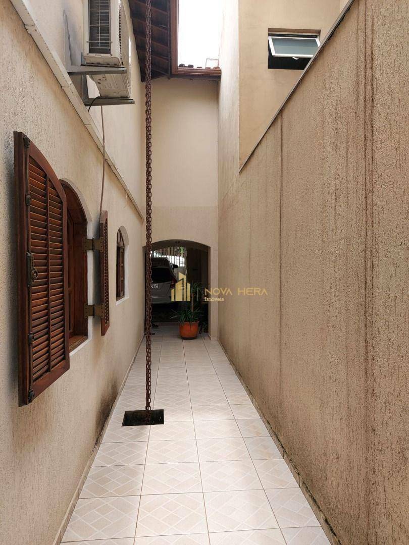 Sobrado à venda com 5 quartos, 230m² - Foto 52