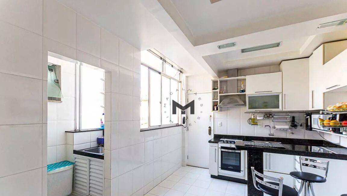 Apartamento à venda com 3 quartos, 137m² - Foto 25