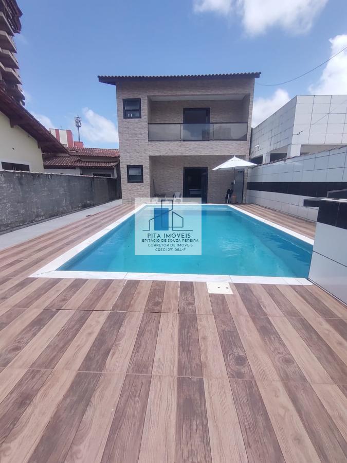 Sobrado à venda com 4 quartos, 246m² - Foto 1