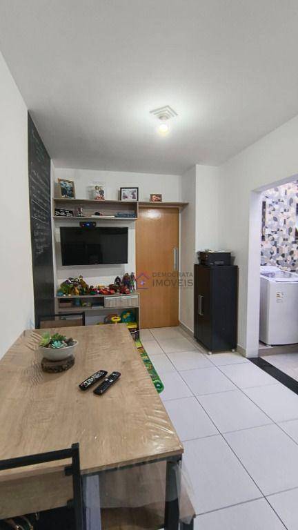 Apartamento à venda com 2 quartos, 50m² - Foto 5