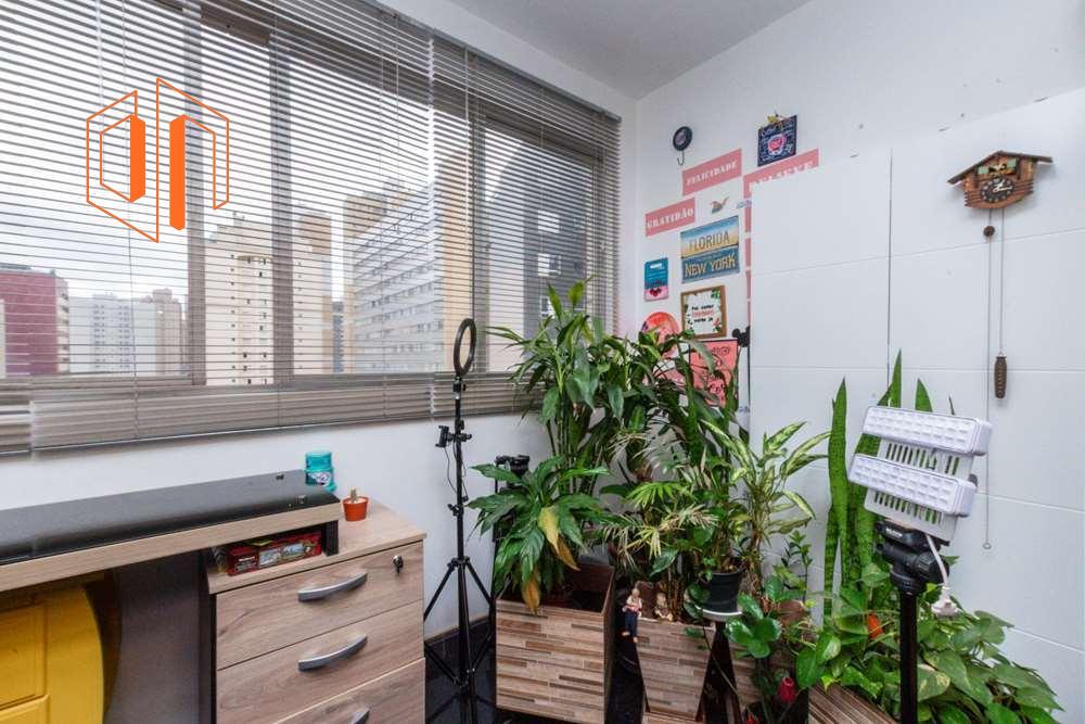 Apartamento à venda com 3 quartos, 151m² - Foto 11