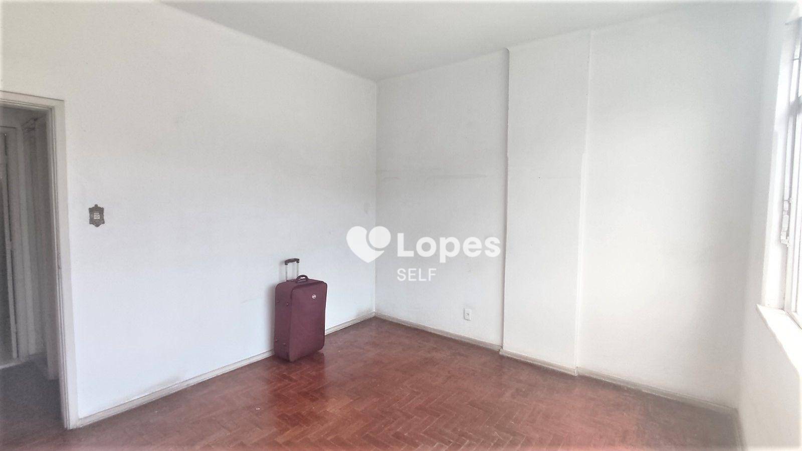 Apartamento à venda com 2 quartos, 71m² - Foto 3