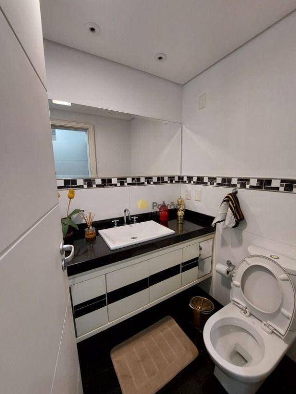 Apartamento à venda e aluguel com 4 quartos, 225m² - Foto 11