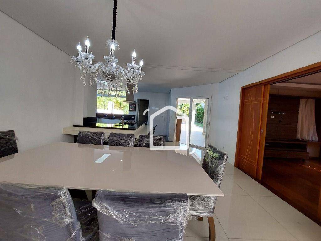 Casa de Condomínio à venda com 4 quartos, 420m² - Foto 19