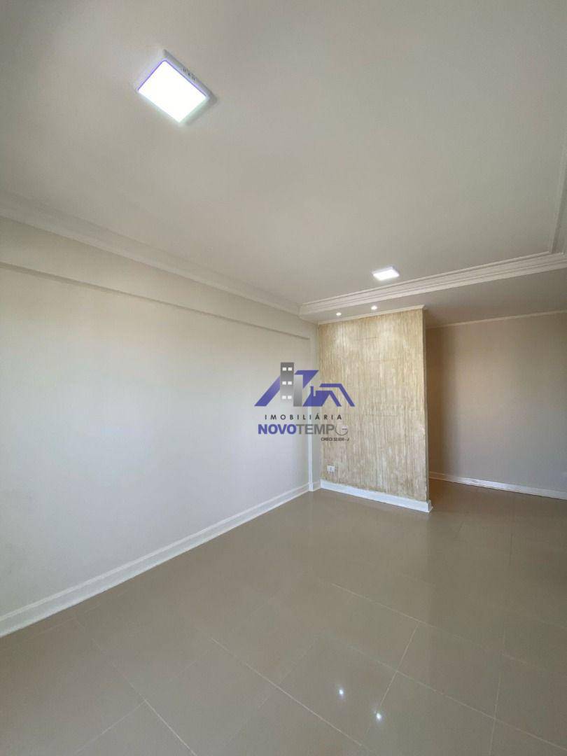 Apartamento à venda com 2 quartos, 77m² - Foto 4