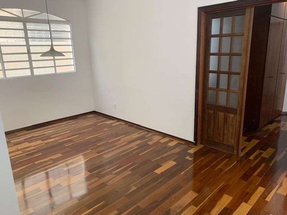 Casa à venda com 3 quartos, 210m² - Foto 9