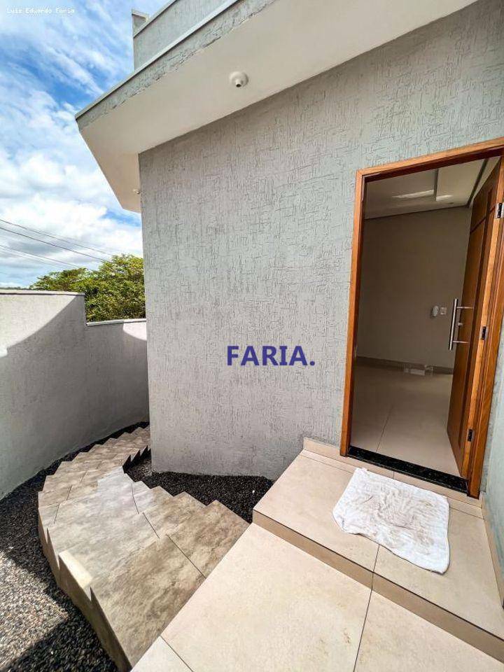 Casa à venda com 3 quartos, 128M2 - Foto 3