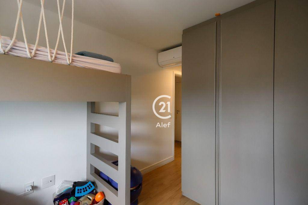 Apartamento à venda com 3 quartos, 157m² - Foto 12