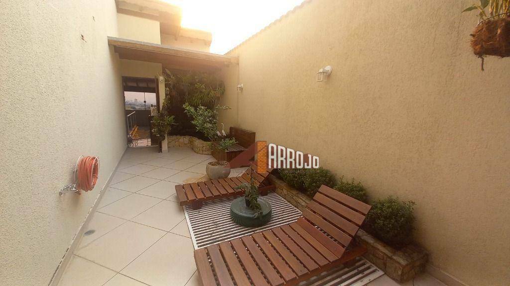 Sobrado à venda com 4 quartos, 480m² - Foto 39