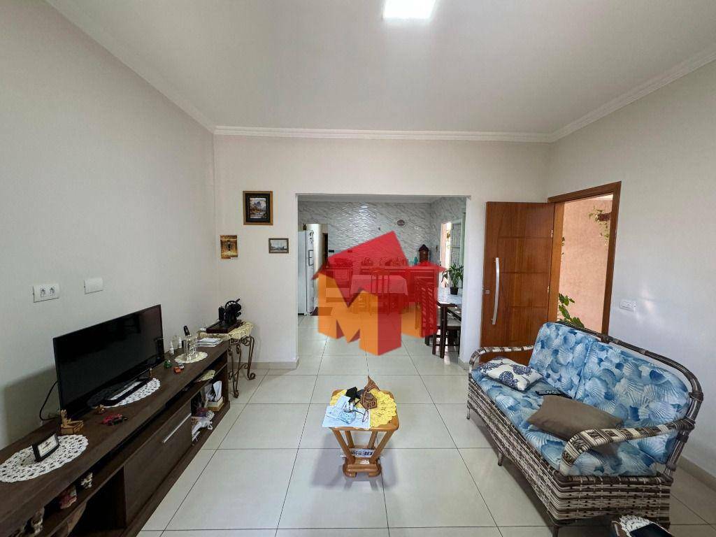 Casa à venda com 2 quartos, 144m² - Foto 1