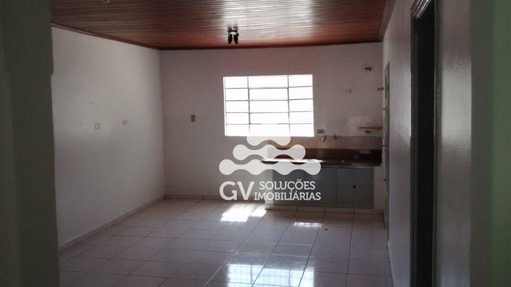 Casa à venda com 2 quartos, 120m² - Foto 6