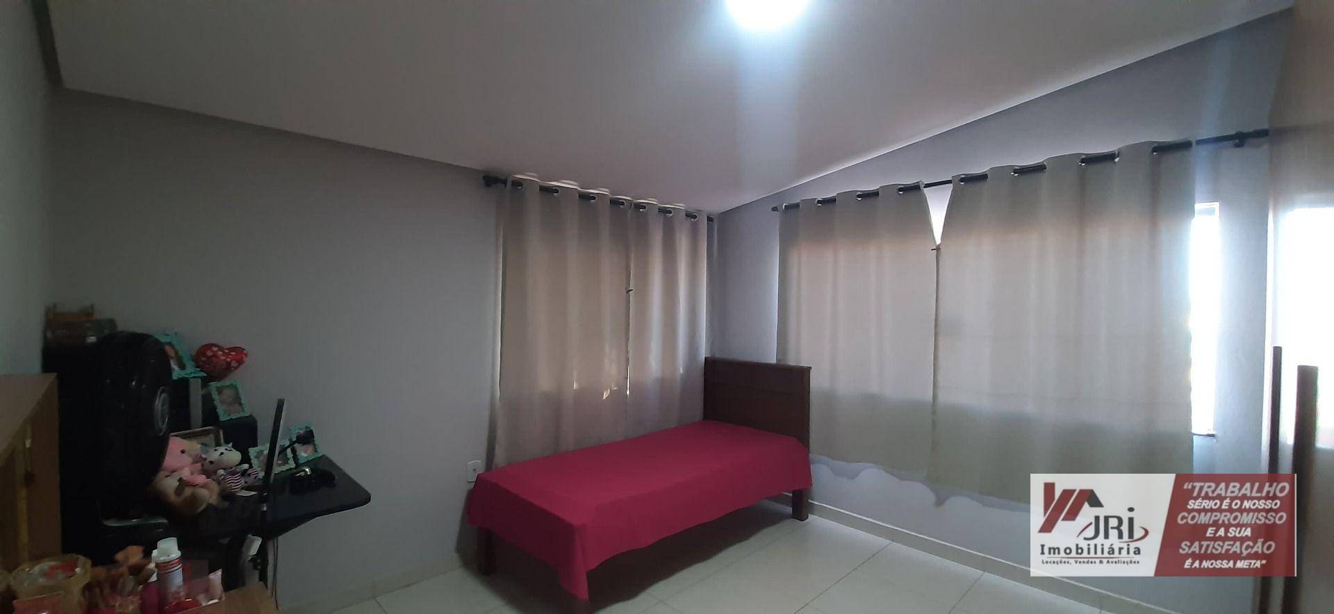 Casa à venda com 3 quartos, 200M2 - Foto 4