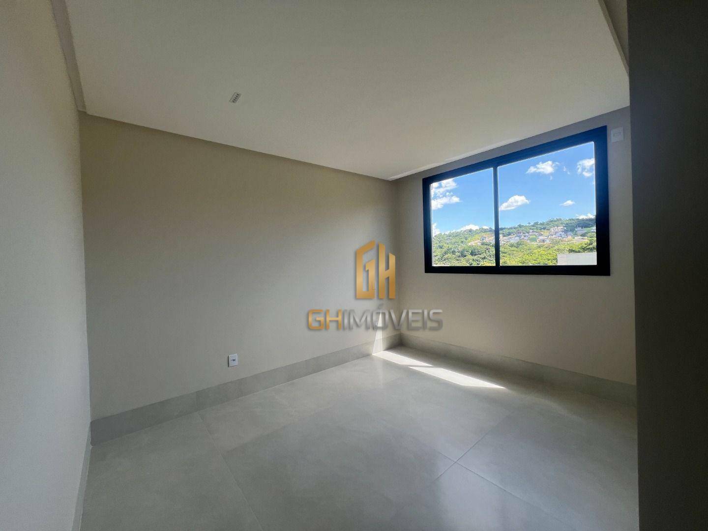 Sobrado à venda com 4 quartos, 276m² - Foto 48