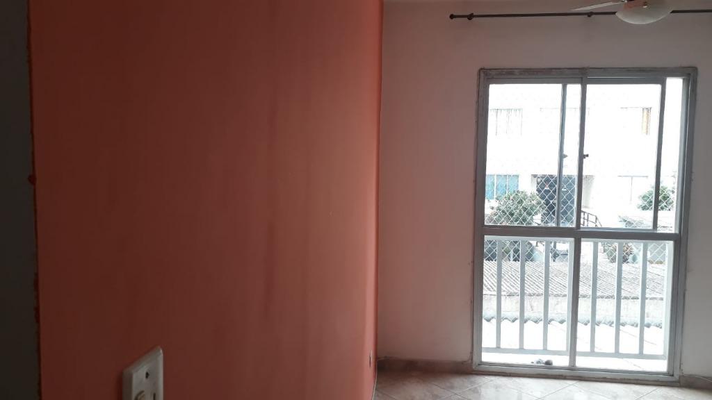 Apartamento para alugar com 2 quartos, 60m² - Foto 2