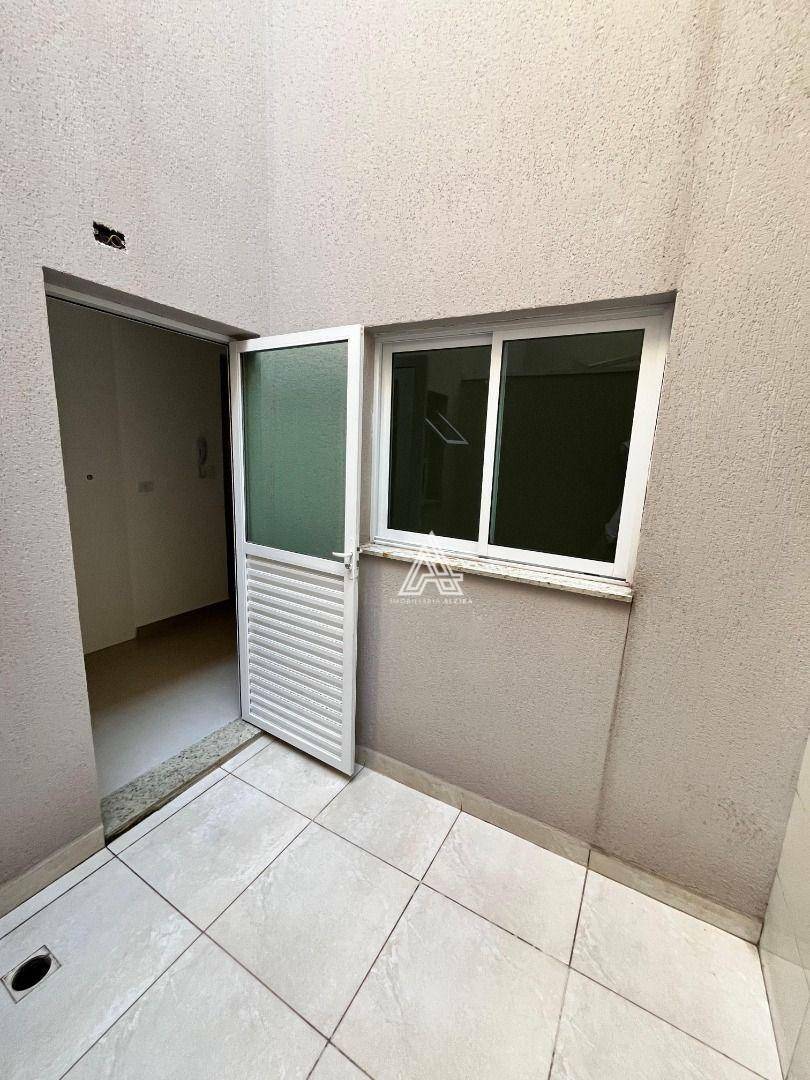 Apartamento à venda com 2 quartos, 42m² - Foto 22