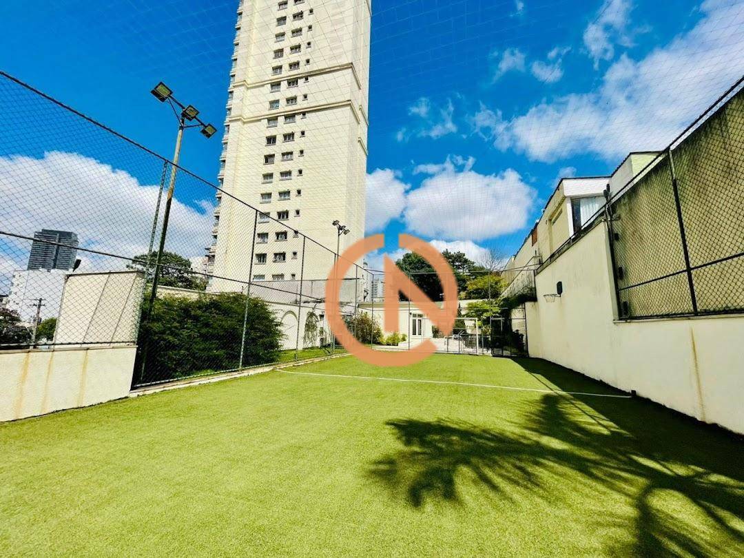 Casa à venda e aluguel com 3 quartos, 215m² - Foto 42