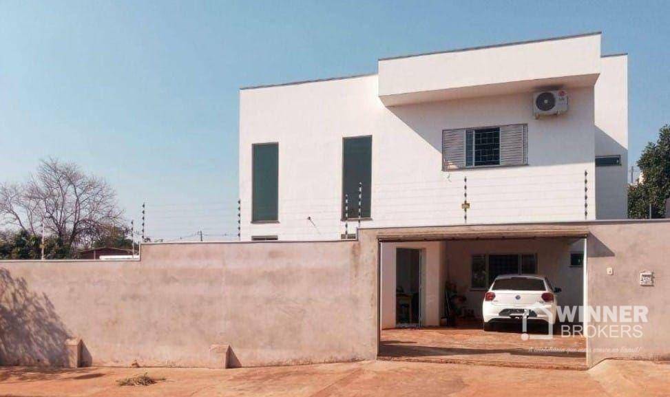 Sobrado à venda com 2 quartos, 150m² - Foto 2