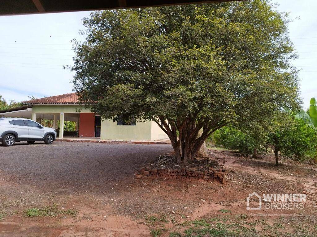 Chácara à venda com 4 quartos, 210m² - Foto 24