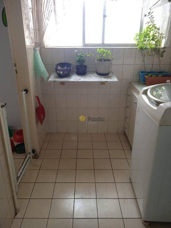 Apartamento à venda com 3 quartos, 97m² - Foto 5