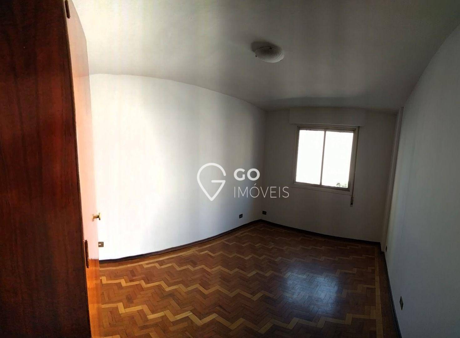 Apartamento para alugar com 3 quartos, 130m² - Foto 28