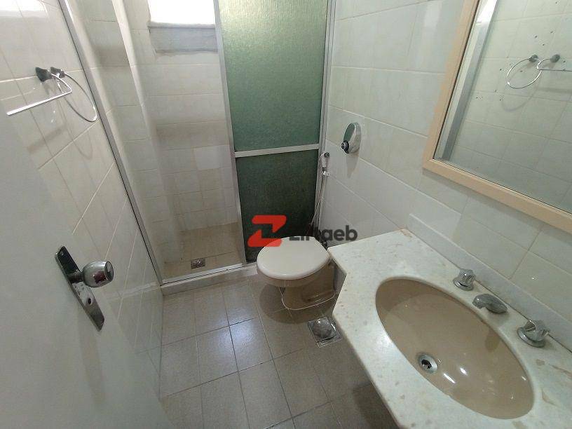 Apartamento para alugar com 3 quartos, 91m² - Foto 13