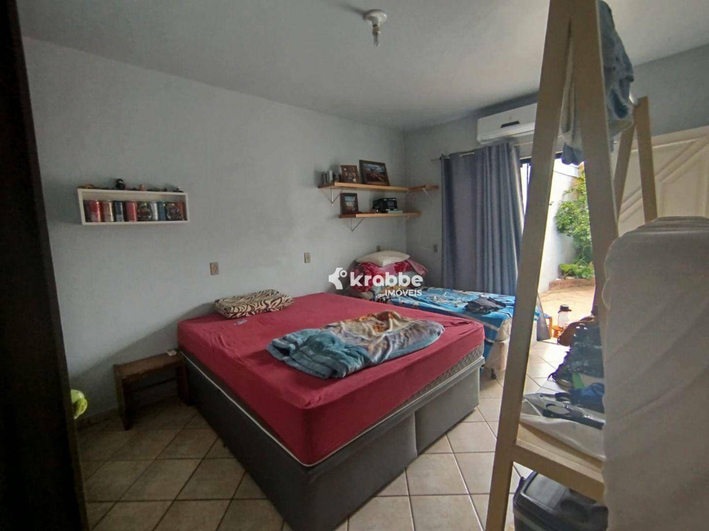 Casa à venda com 3 quartos, 90m² - Foto 5