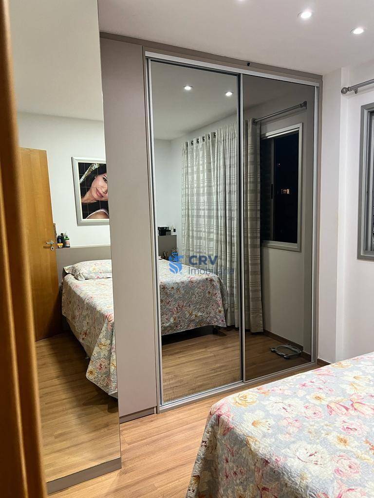 Apartamento à venda com 2 quartos, 75m² - Foto 13