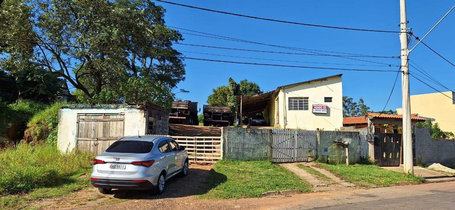 Casa à venda com 2 quartos, 300m² - Foto 8