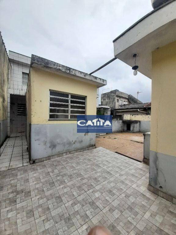 Casa à venda com 4 quartos, 210m² - Foto 14