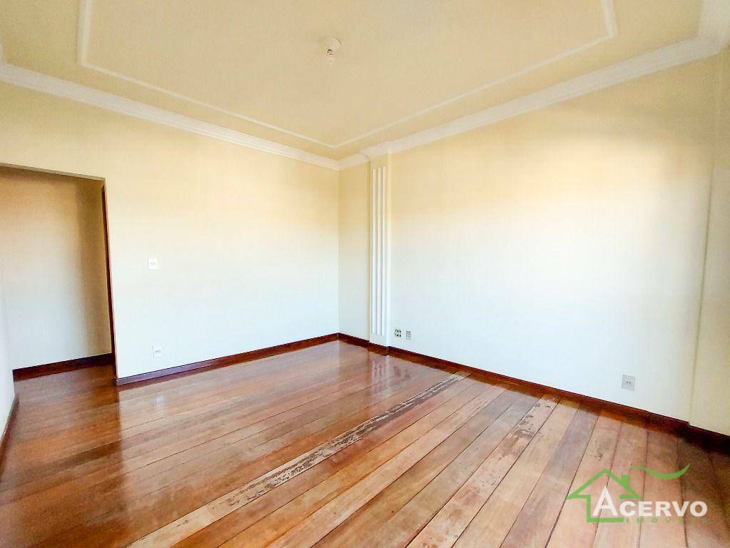 Apartamento à venda com 4 quartos, 203m² - Foto 28