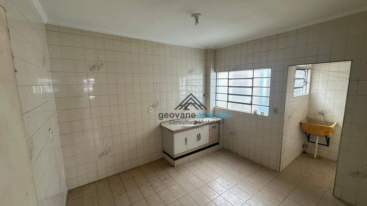 Apartamento para alugar com 2 quartos, 65m² - Foto 5