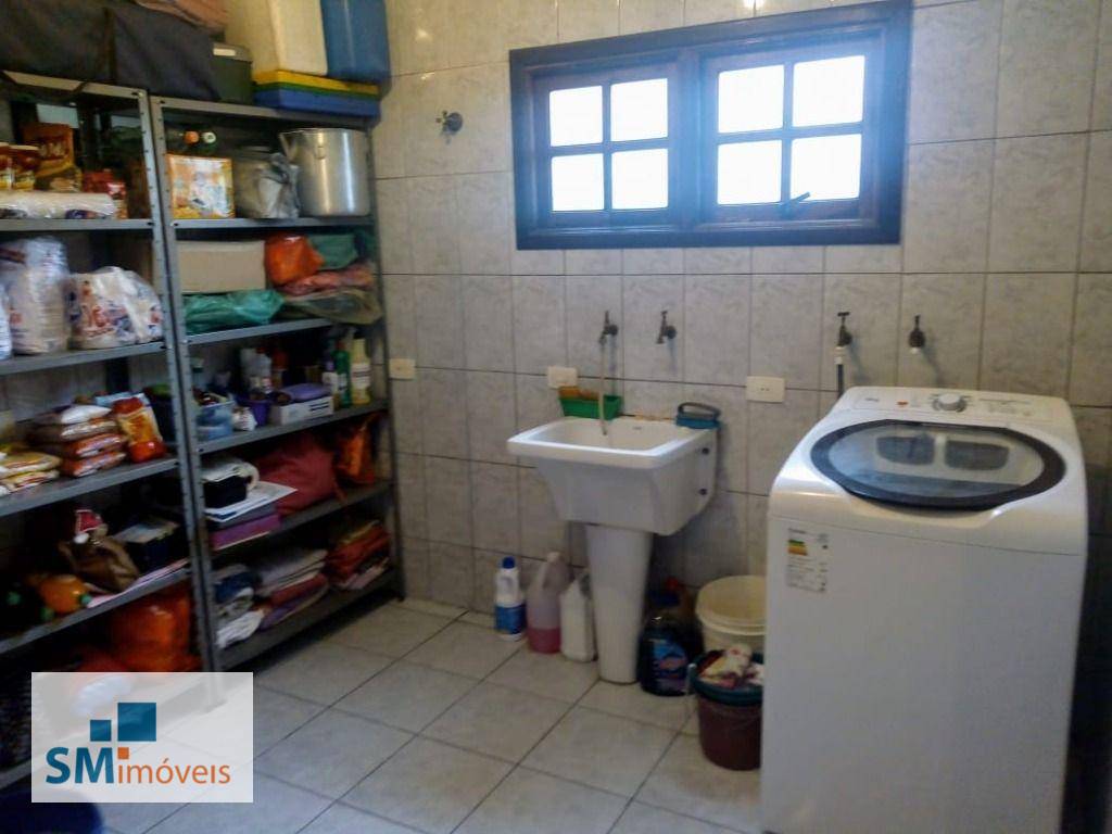 Sobrado à venda com 3 quartos, 235m² - Foto 3