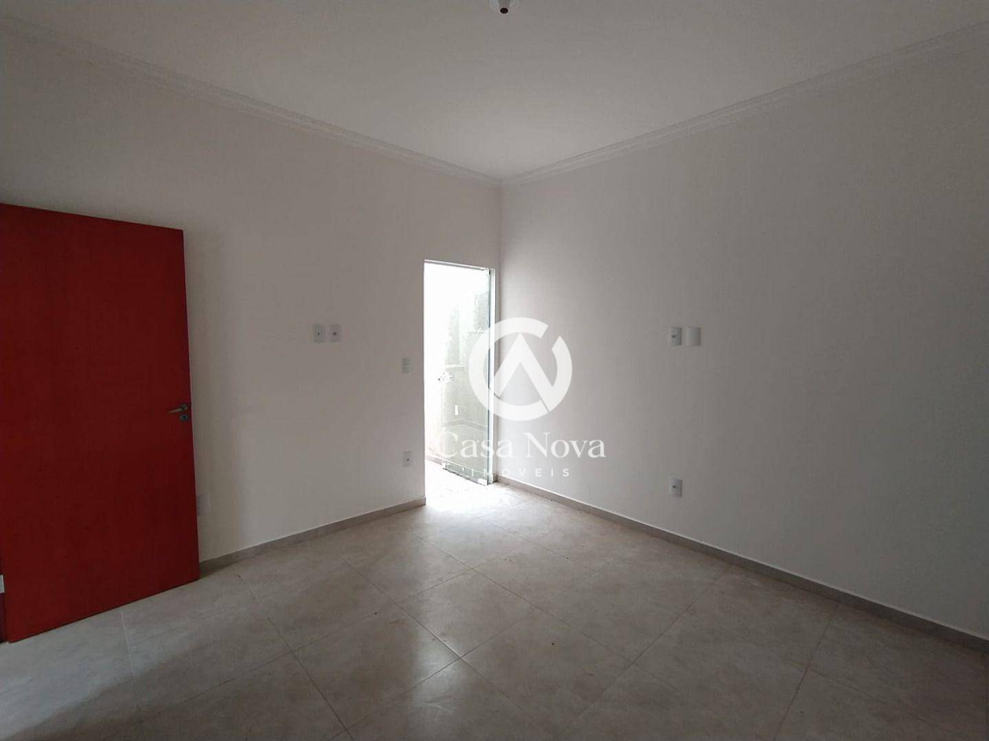 Casa à venda com 2 quartos, 60m² - Foto 3